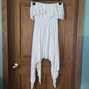 Strapless asymmetrical sundress